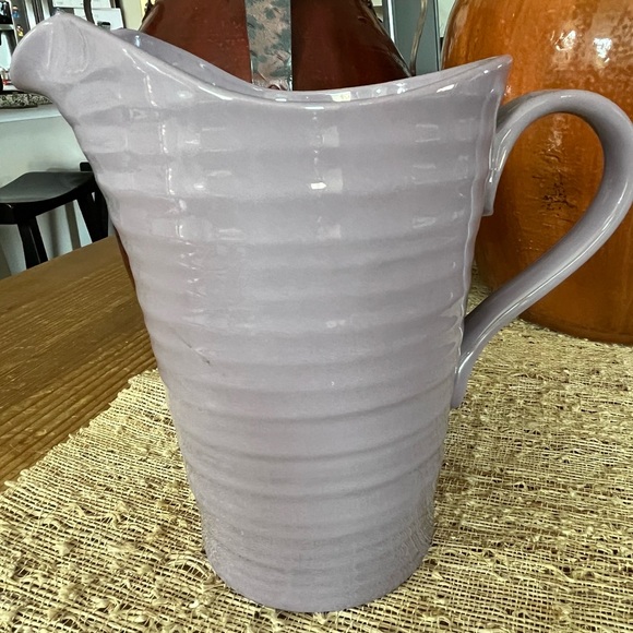 Portmeirion Lavender Pitcher - Picture 4 of 10